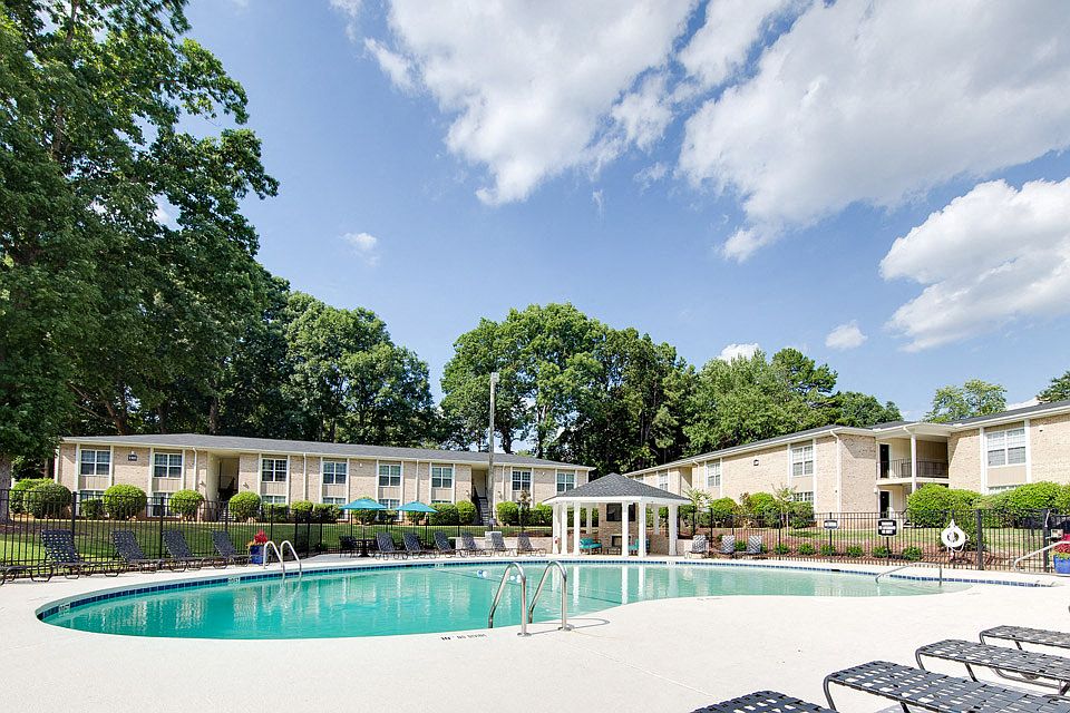 Montecito West Apartments Pool in Raleigh NC