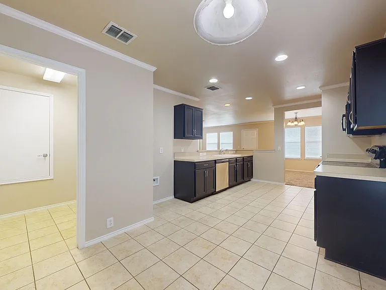 512 Cookston Ln — Photo 4