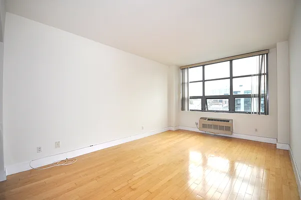 Rented by Corcoran | media 26