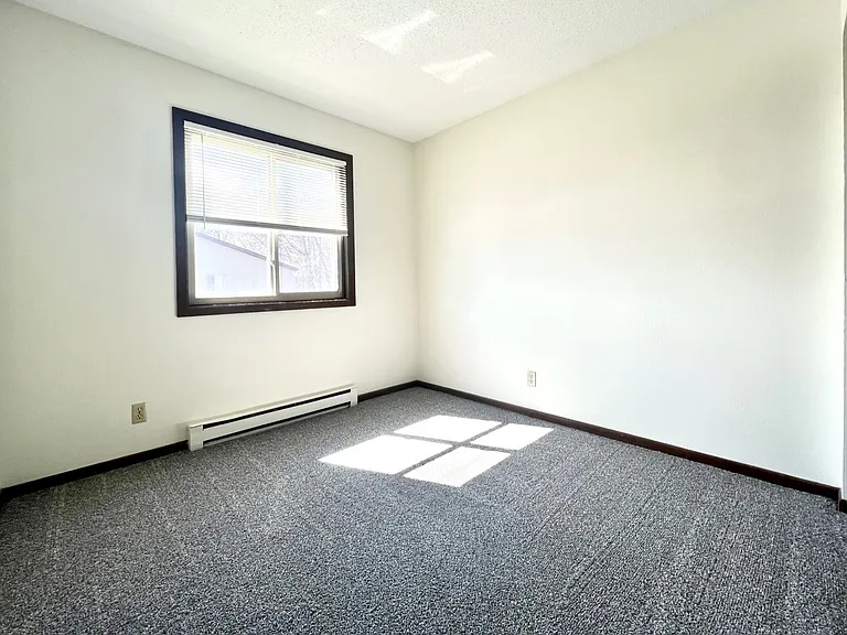 211 S Main St #8 — Photo 8