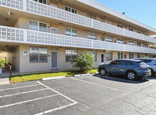 5095 Bay St NE APT 109, Saint Petersburg, FL 33703