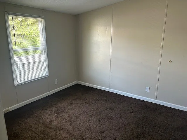 1050 Ross Ln #29 — Photo 7