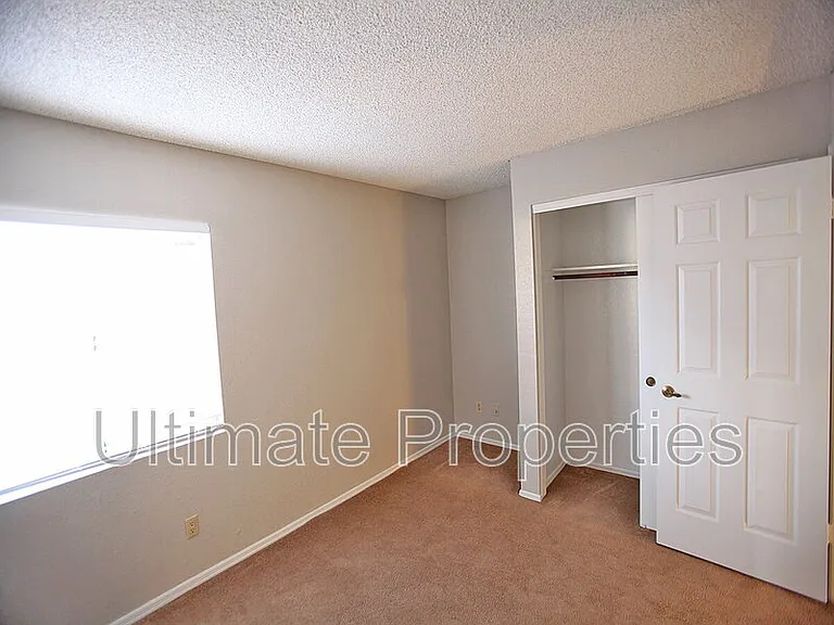 10853 E Yucca St — Photo 6