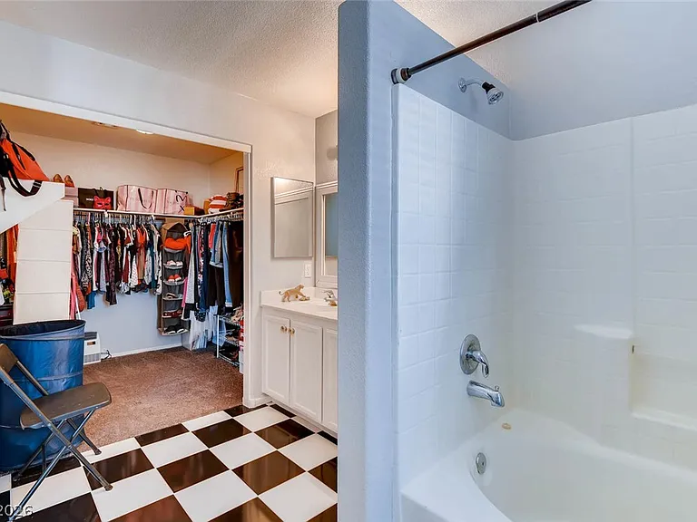 10451 Processor Ct — Photo 19