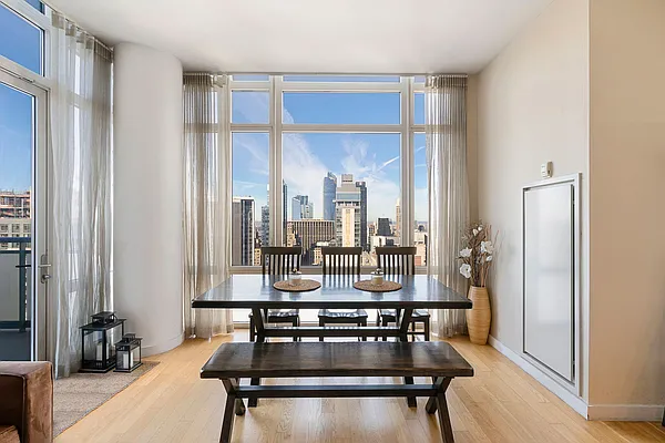 Rented by Nest Seekers International | media 22