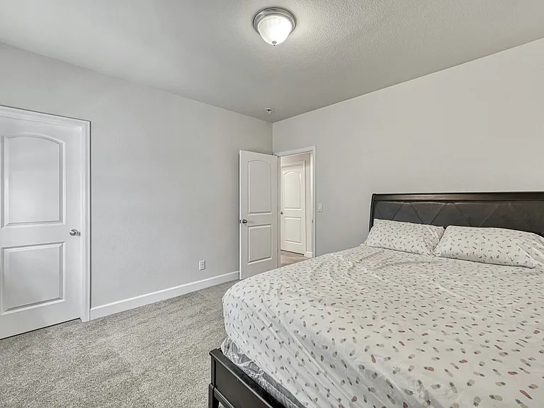 17770 E Anthem Dr — Photo 22