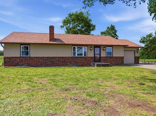 6219 SE 2nd St, Tecumseh, KS 66542
