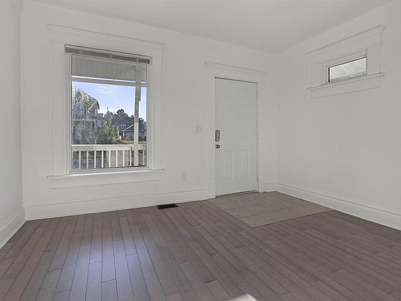 4th image of 255 N 18th St #1
