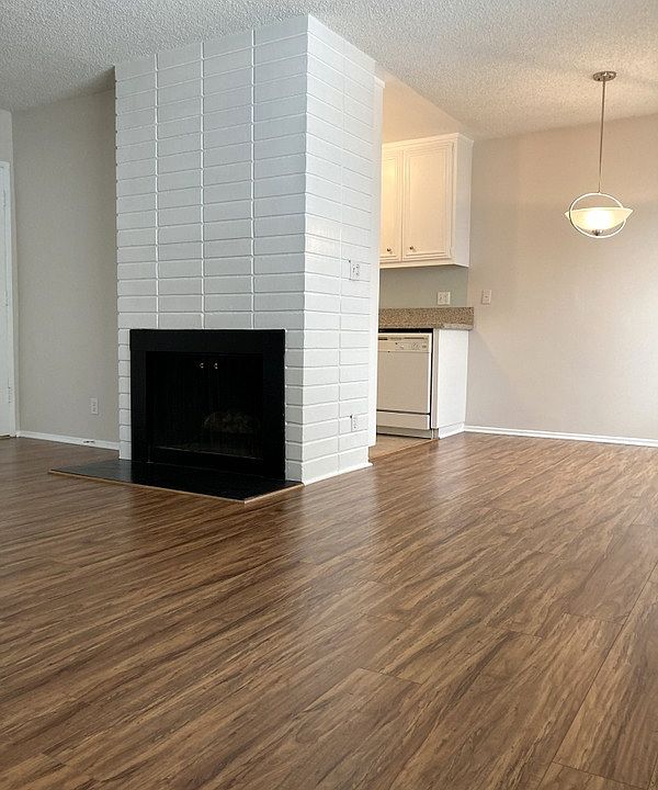 1st image of 1536 Brockton Ave #8