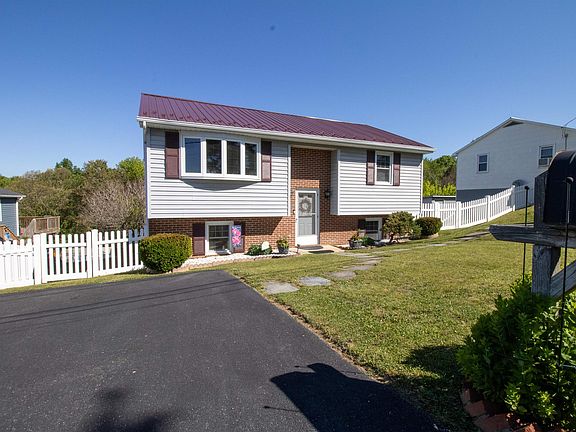 4th image of 129 Greenview Dr