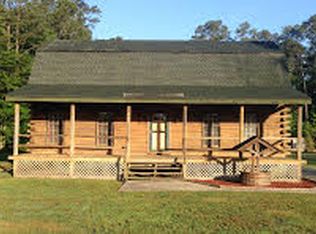 15402 Black Creek Rd, Zuni, VA 23898