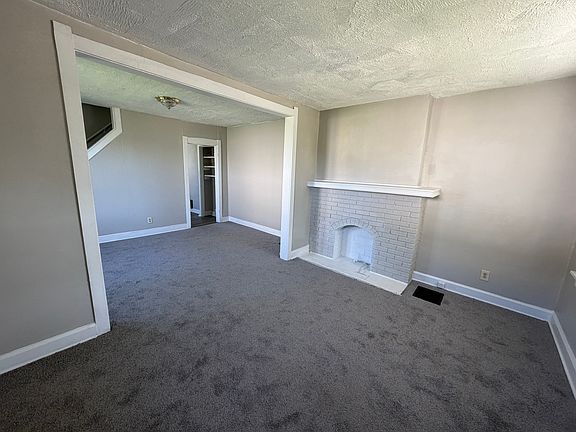 2nd image of 1642 E Hudson St #1642