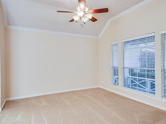 4th image of 10231 Cherry Laurel Ln