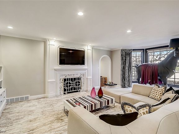 5th image of 17701 Shaker Blvd