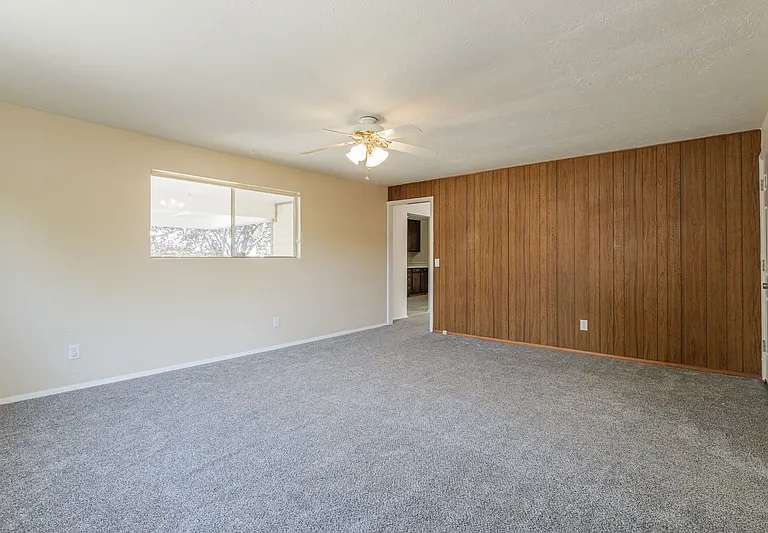 718 Brassie Dr — Photo 9