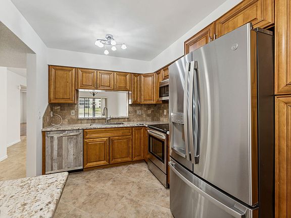 3rd image of 7340 Amberly Lane #107