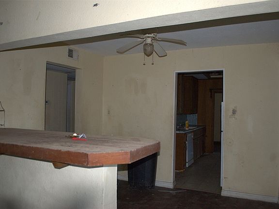 5th image of 108 22nd St SE