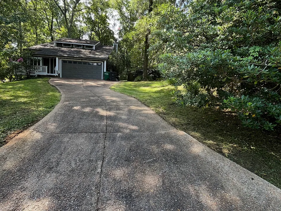 107 Ridgeland Rd