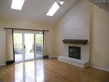 3rd image of 8 Chelsea Ct