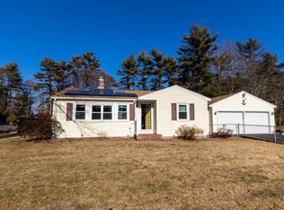 209 Oak St, Halifax, MA 02338