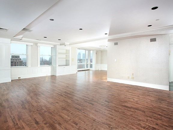 2 Commonwealth Ave APT 11H, Boston, MA 02116 | Zillow