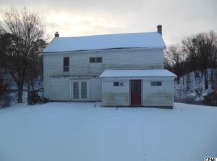 514 Grahams Woods Rd, Carlisle, PA 17015