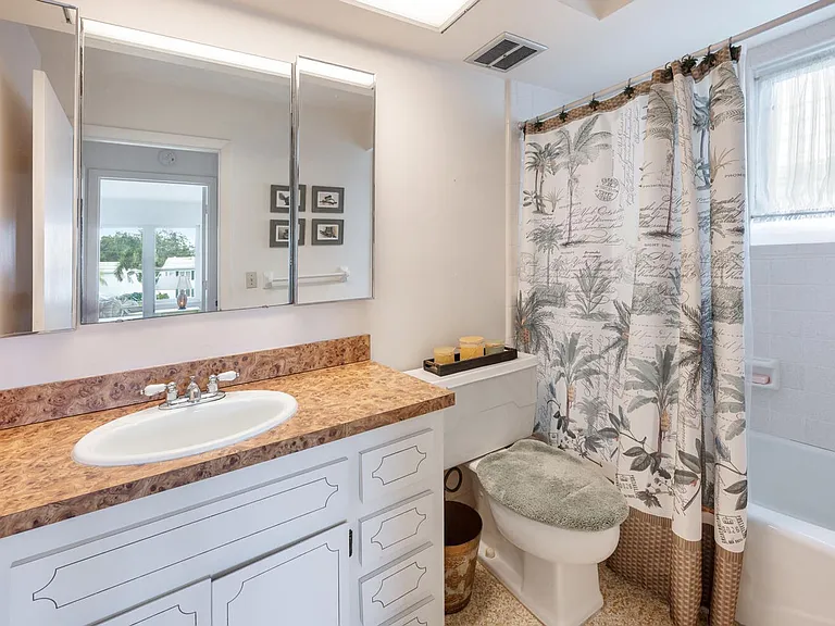 241 Palm River Blvd #C202 — Photo 22