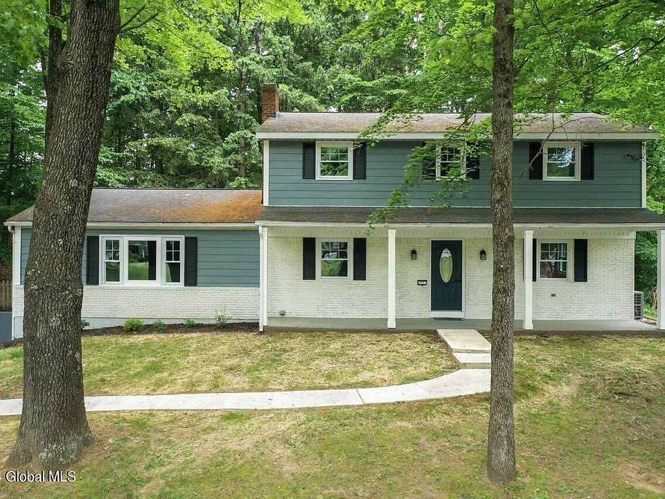 1st image of 11 Garrison Lane