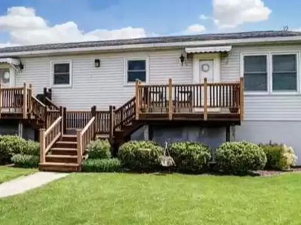 1135 S Wapak Rd, Lima, OH 45805