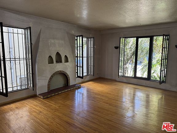4th image of 1531 Silver Lake Blvd