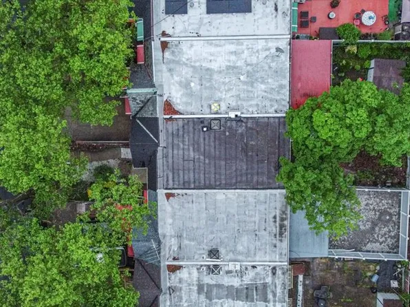 455 East 40th Street image 20 of 24