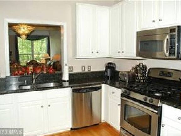 3rd image of 3622 Bracknell Dr