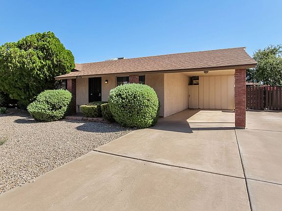 3rd image of 5715 W Altadena Ave