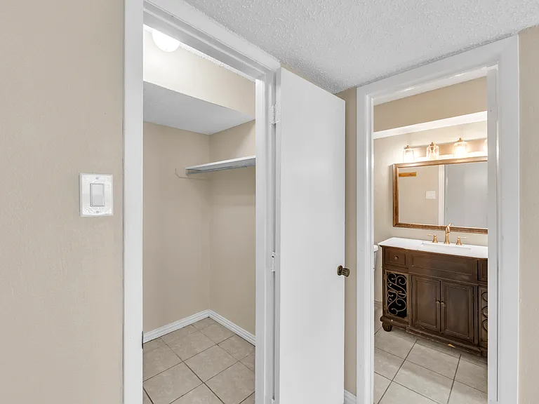 3024 Tudor Ln #102 — Photo 10
