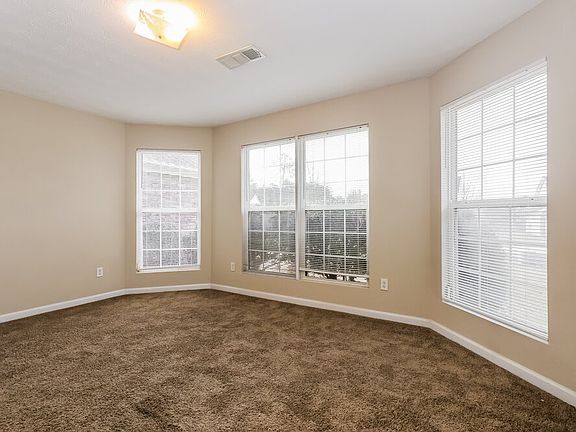 4th image of 509 Cathedral Dr