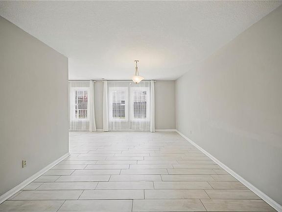 5th image of 3717 Windridge Rd