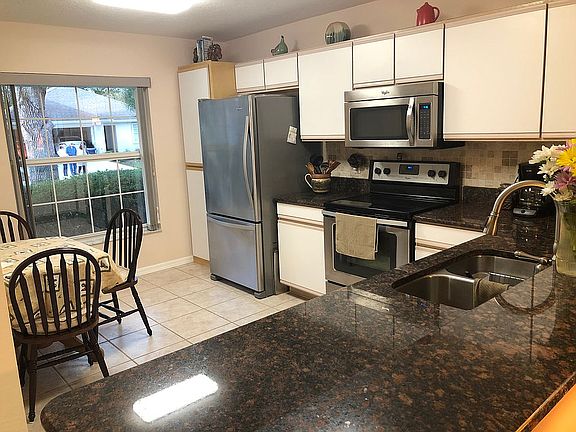 kitchen pic 2