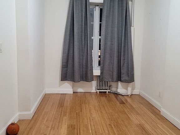 5th image of 662 Halsey St APT 1L