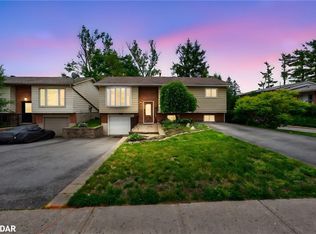 261 Edgehill Dr, Barrie, ON L4N7W9