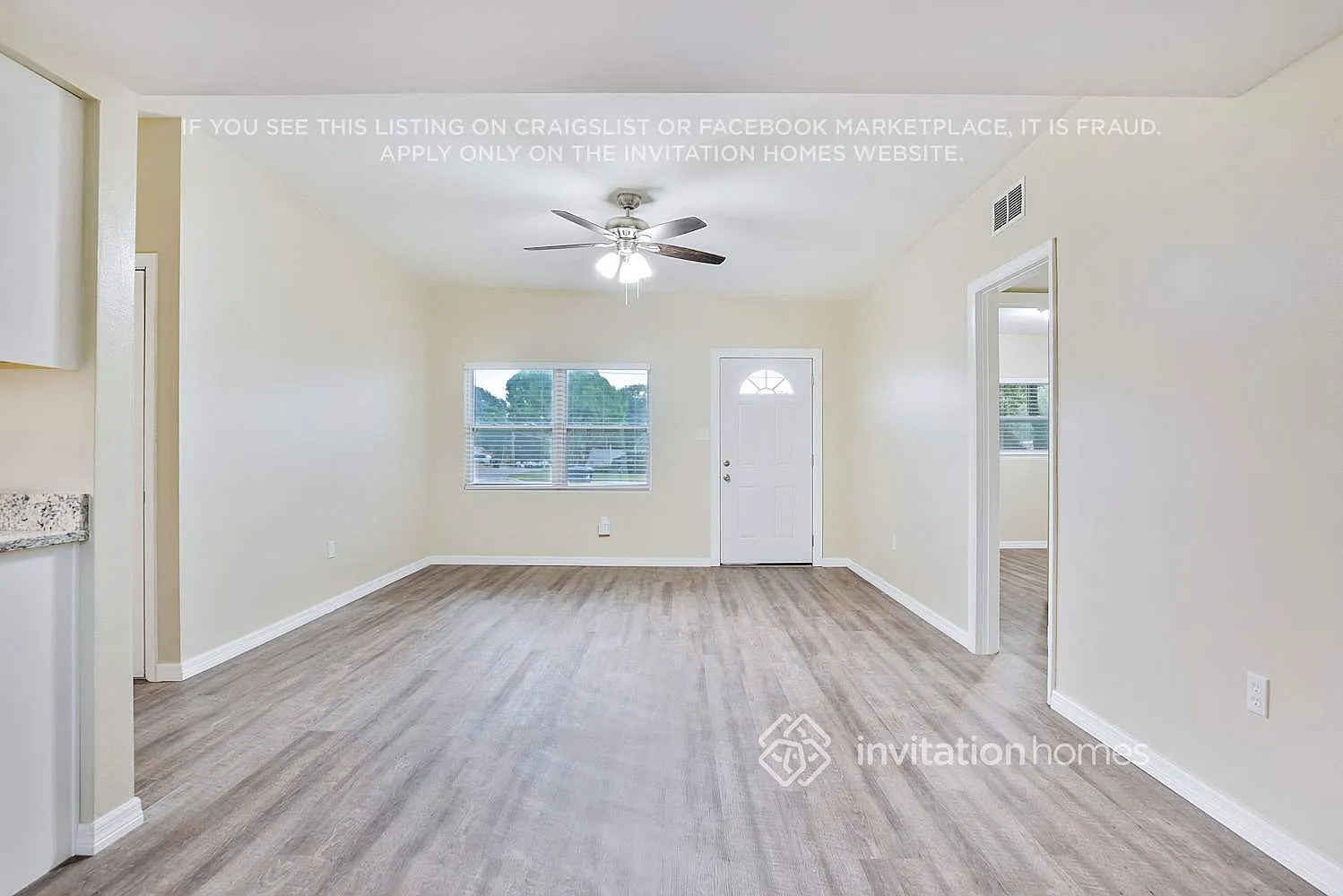 1834 N Powers Dr Orlando, FL 32818 — Photo 2