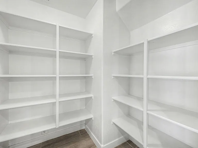 10984 W Pierce St — Photo 14