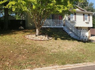 1771 W Crockett Dr, Columbia, MO 65203
