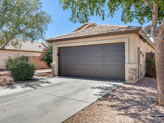 3rd image of 14935 W Port Royale Ln