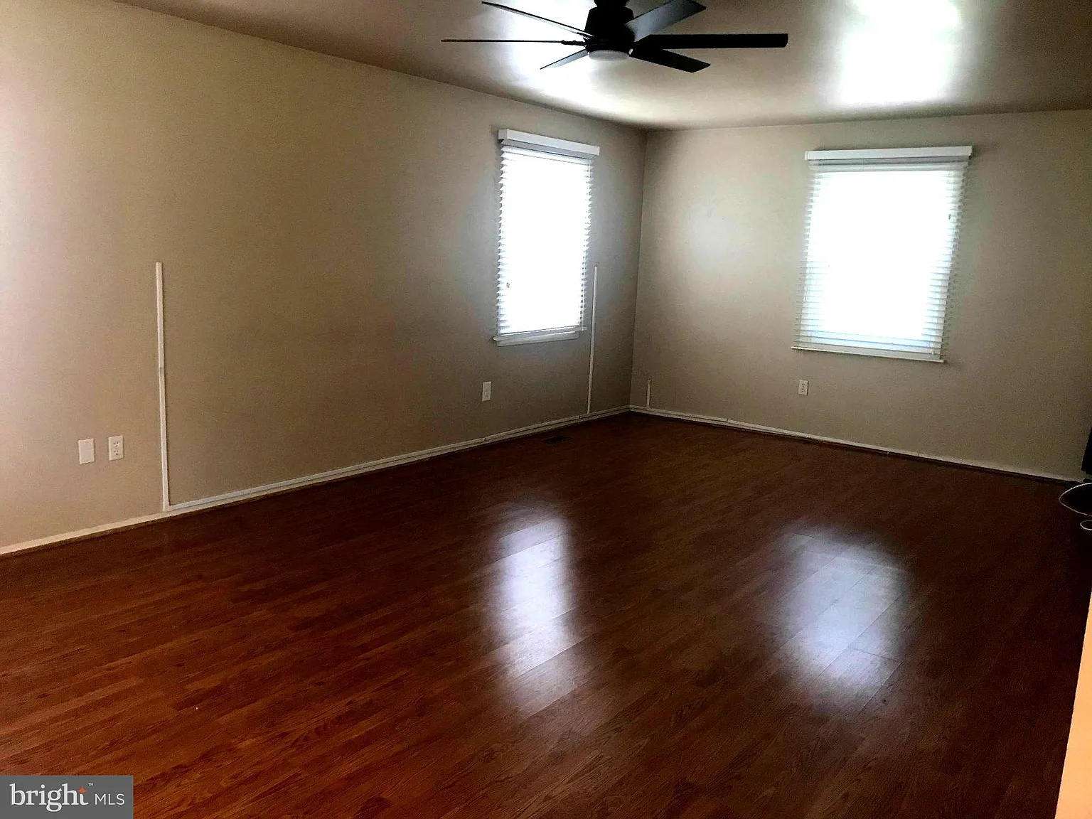 4 bed, 2.5 bath, 2231 sqft, $3,900 — Photo 4
