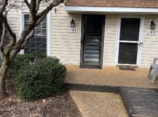 194 Driftwood Ln, Winston Salem, NC 27104