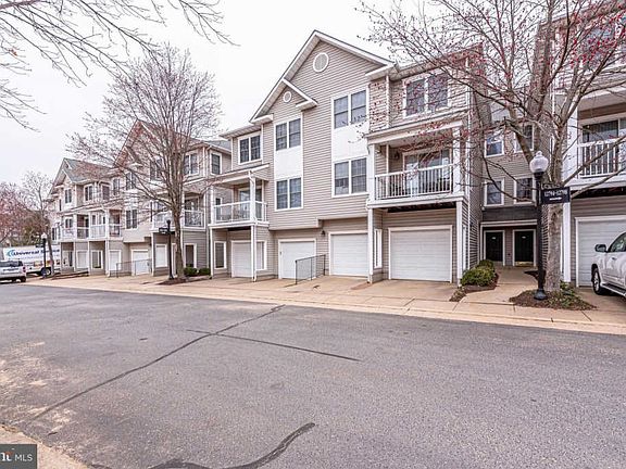 2nd image of 12806 Fair Briar Ln