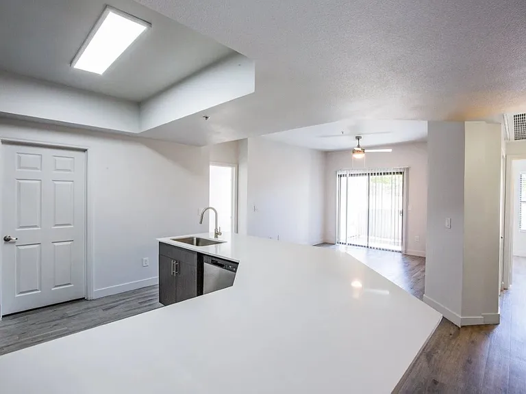 Colton Apartments — Photo 35