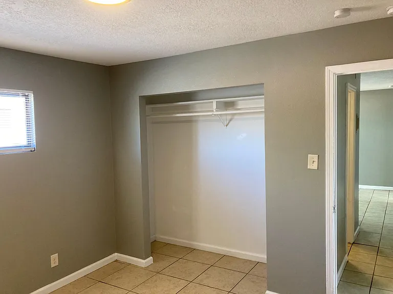 404 Texas St NE #2 — Photo 10