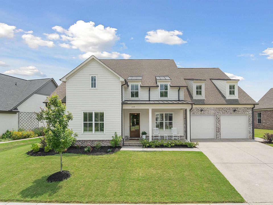 1st image of 220 Mary Taylor Way