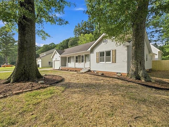 3rd image of 2252 Windy Pines Bnd